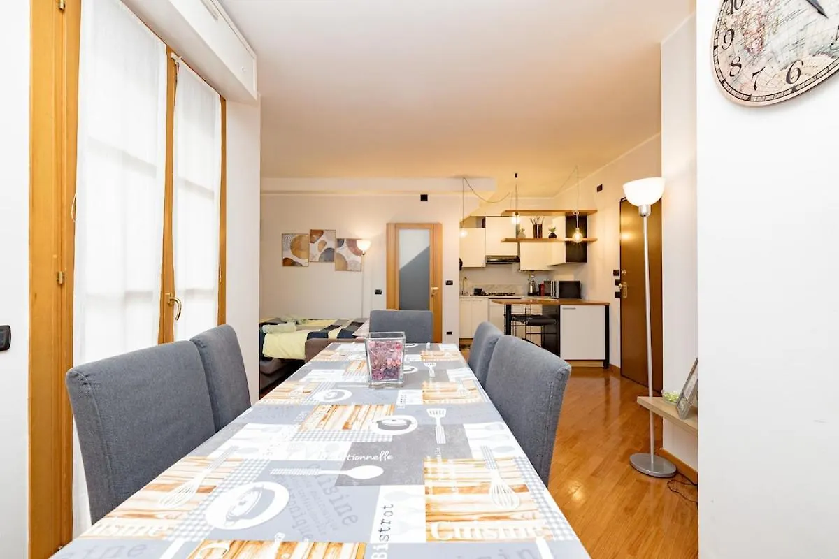 Cozy And Lovely Home - City Center Milan Italy